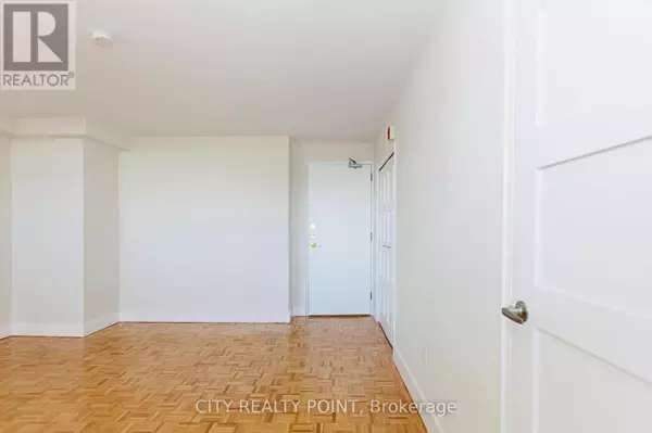 Toronto (mount Pleasant East), ON M4P1M4,490 Eglinton ST East #506