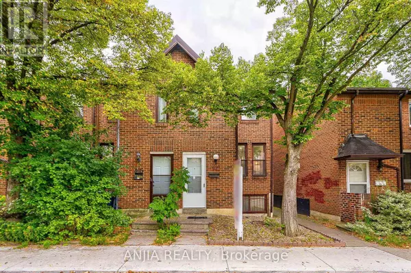 Toronto (wychwood), ON M6G3X2,407 MELITA CRESCENT