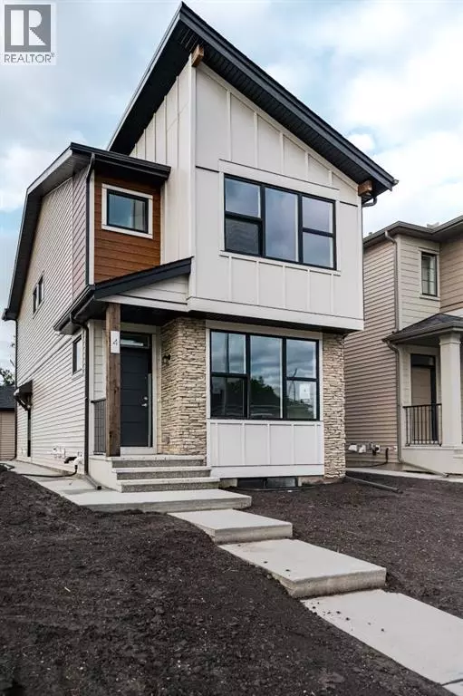 Calgary, AB T2H1T3,4 Alderwood Close SE