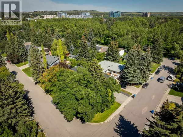 Calgary, AB T3B2X2,1206 Varsity Estates Road NW