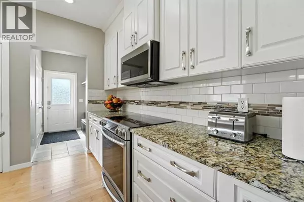 Calgary, AB T2X0X9,220 Legacy Crescent SE