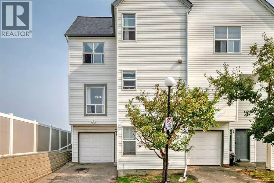 28, 200 Hidden Hills Terrace NW, Calgary, AB T3A6E8