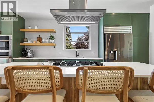 Calgary, AB T2T1K5,2102 28 Avenue SW