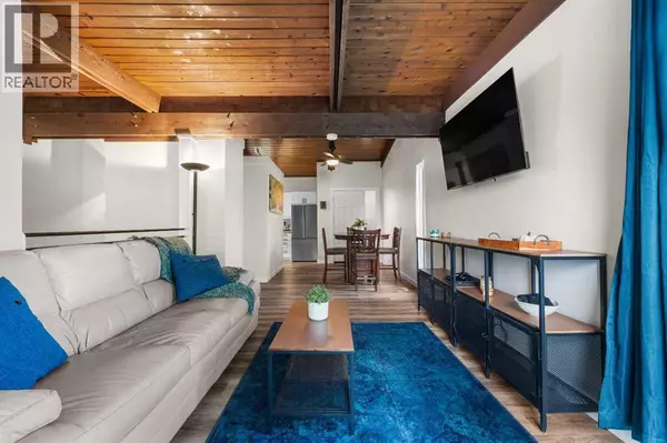 Calgary, AB T2W1Y7,615 Sabrina Road SW