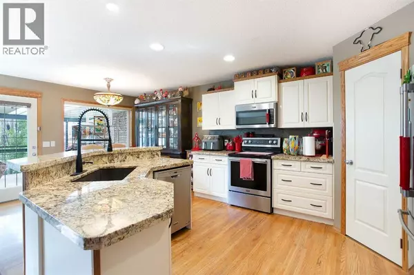 Calgary, AB T2Z4M6,196 Brightondale Close SE