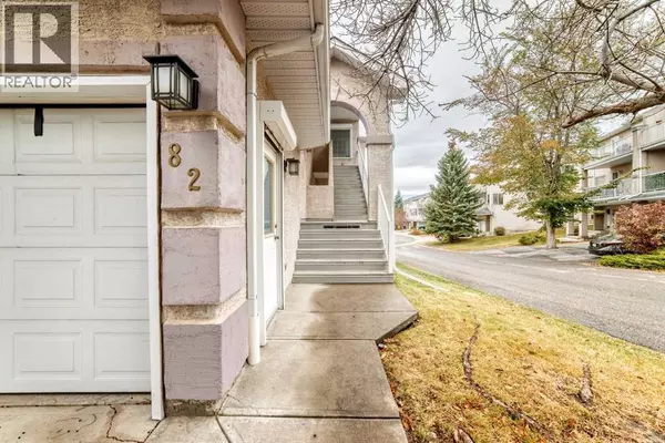 Calgary, AB T3H3E5,82 Sierra Morena Green SW