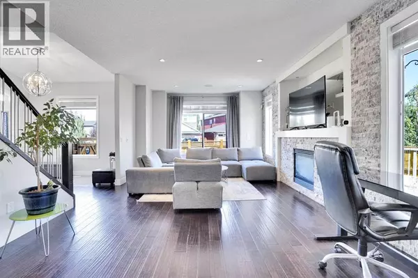 Chestermere, AB T1X0R8,172 Kinniburgh Way