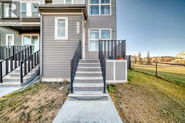 Calgary, AB T3J0Y9,9053 46 Street NE