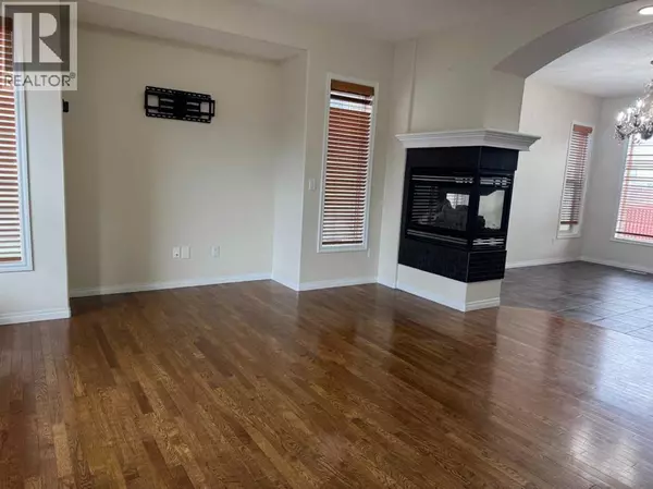 Calgary, AB T3J5L8,8 Taralake Way NE