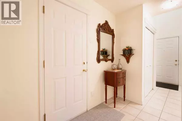 Calgary, AB T3A6L5,24 Hidden Creek Rise NW