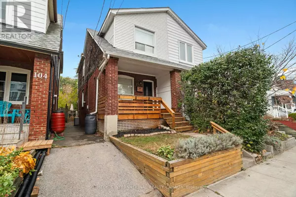 106 GLEDHILL AVENUE, Toronto (woodbine-lumsden), ON M4C5K8