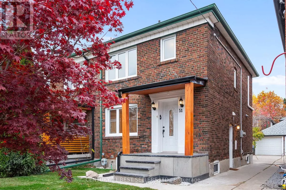 Toronto (greenwood-coxwell), ON M4L2T3,51 HERTLE AVENUE