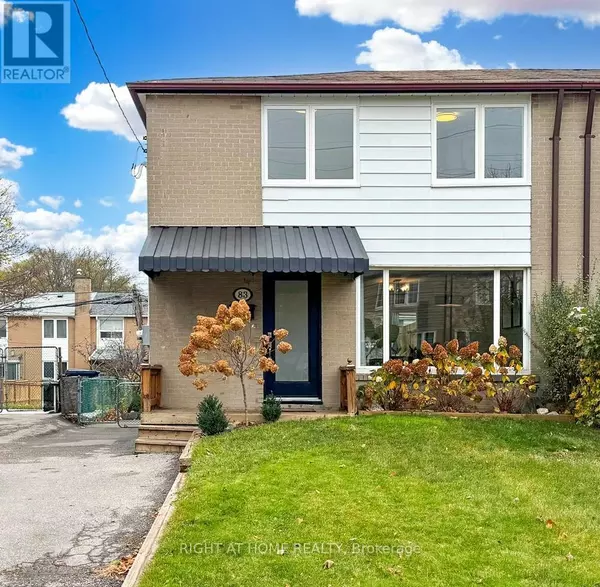 Toronto (clairlea-birchmount), ON M1L1Y6,83 CHESTNUT CRESCENT