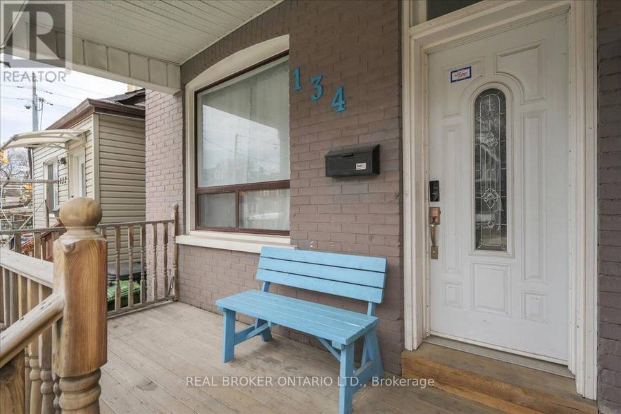 134 Jones AVE #Main, Toronto (south Riverdale), ON M4M3A1