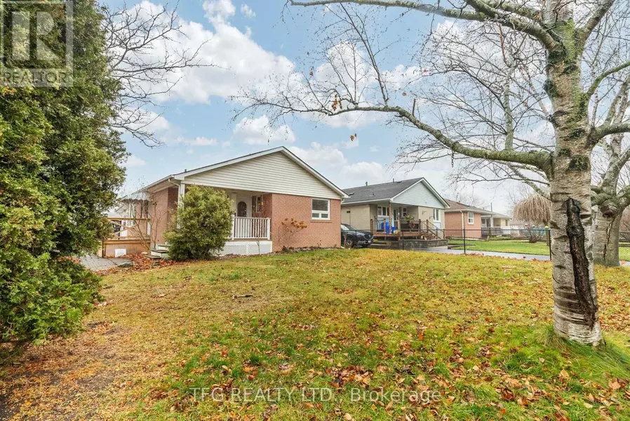 38 TULLOCH DRIVE, Ajax (south East), ON L1S2S4