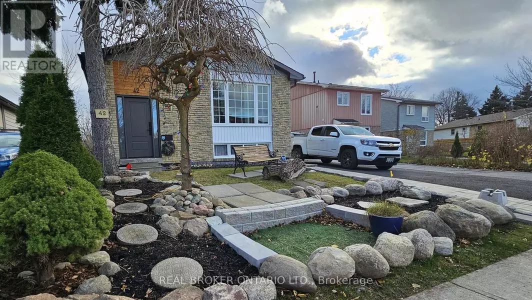 42 BLACKWATER CRESCENT, Toronto (malvern), ON M1B1L6