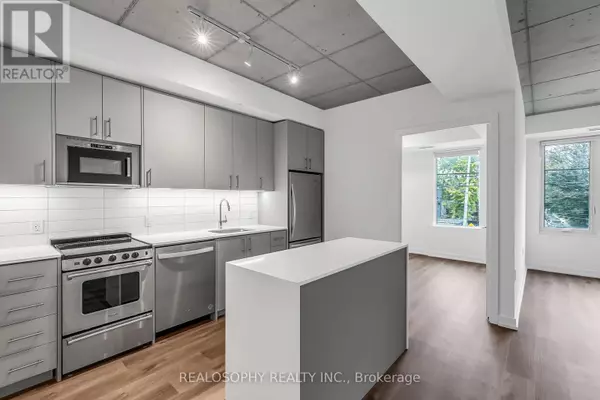 Toronto (south Riverdale), ON M4M2Y6,115 Larchmount AVE #304