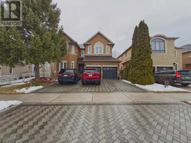 82 STRICKLAND DRIVE, Ajax (central West), ON L1T4A3