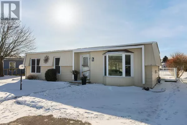 44 FAIRWAY DRIVE, Clarington (newcastle), ON L1B1B9