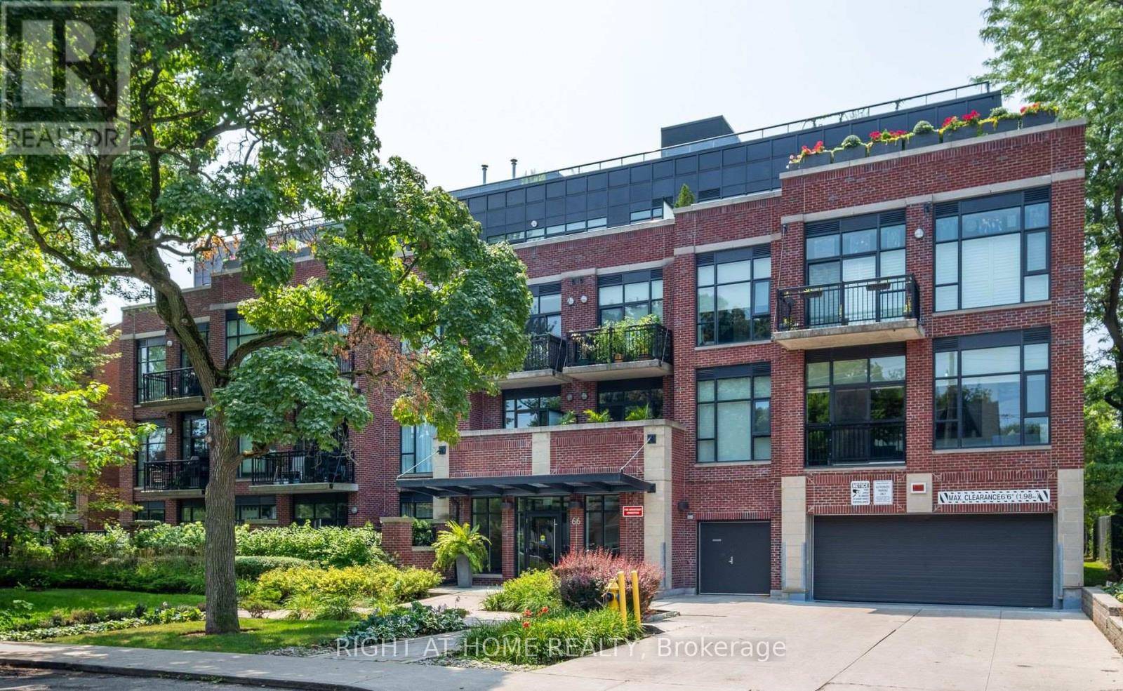 66 Kippendavie AVE #217, Toronto (the Beaches), ON M4L0A4