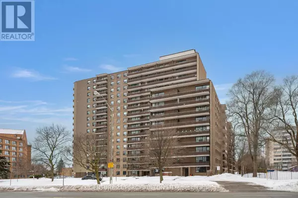 Toronto (scarborough Village), ON M1M2Z9,180 Markham RD #915