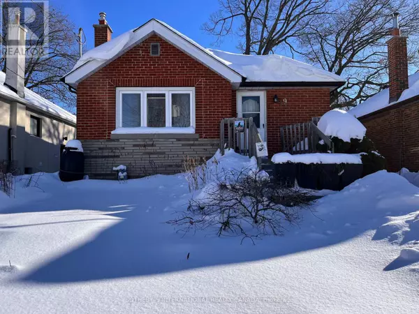 19 SHARPE STREET, Toronto (birchcliffe-cliffside), ON M1N3T7