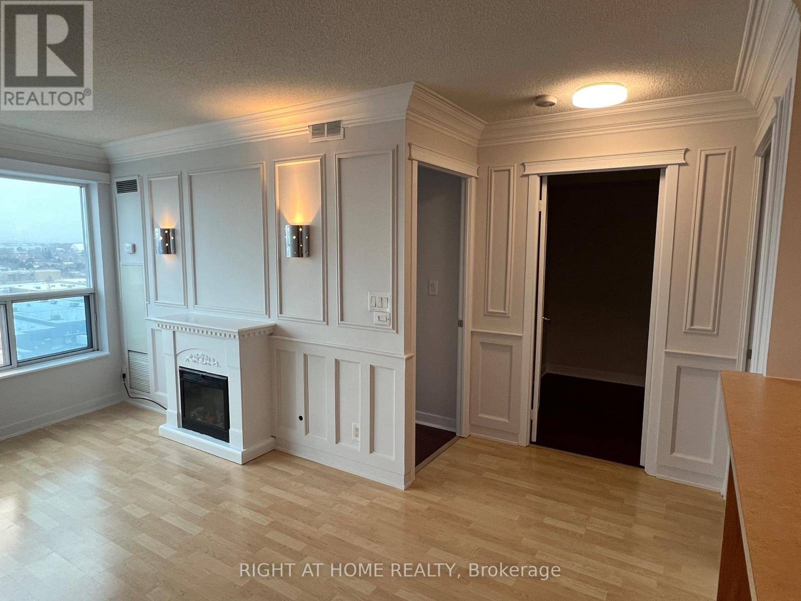 Toronto (woburn), ON M1H3K2,36 Lee Centre DR #1615