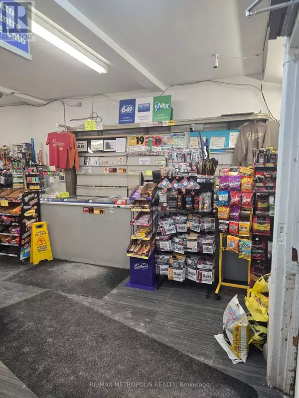 Oshawa (central), ON L1H5J3,333 RITSON ROAD S