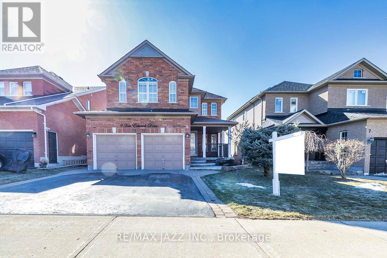 Whitby (rolling Acres), ON L1R2R4,9 TOM EDWARDS DRIVE