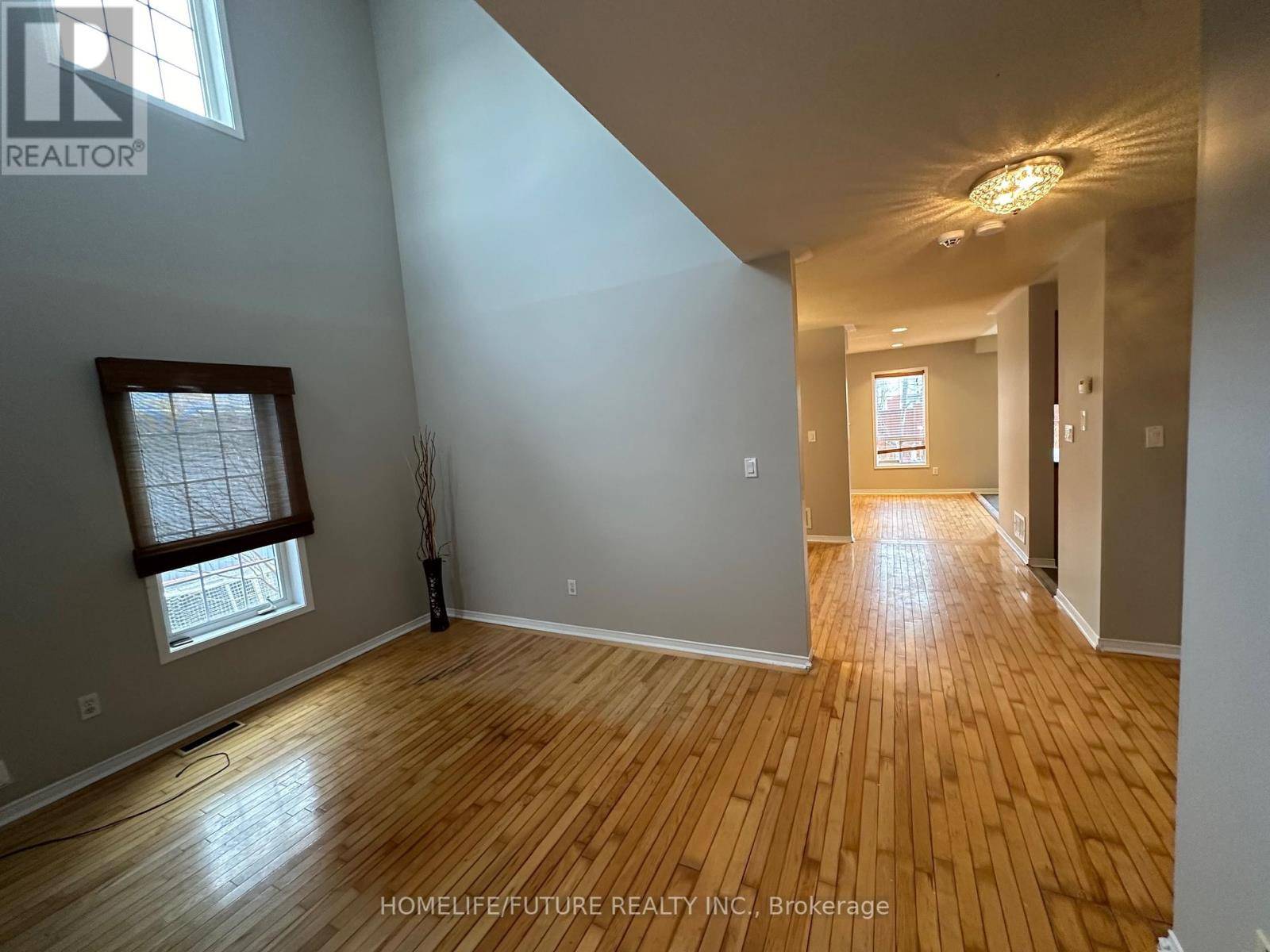Oshawa (pinecrest), ON L1K2V2,1066 KESWICK COURT