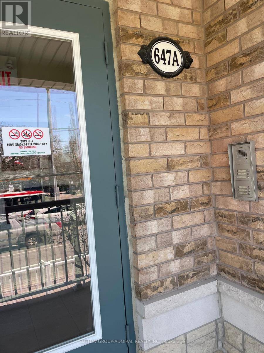 Toronto (clairlea-birchmount), ON M1L0E7,647 Warden AVE #4
