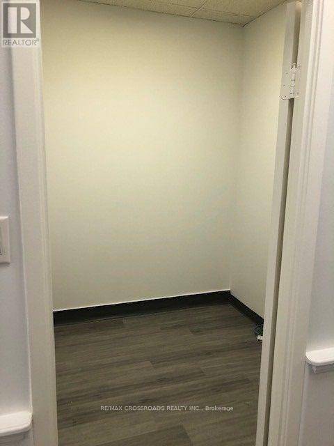 Toronto (danforth), ON M4J1M3,1180 DANFORTH AVENUE