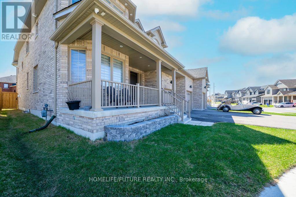 Clarington (bowmanville), ON L1C7G5,27 HIGHAM PLACE