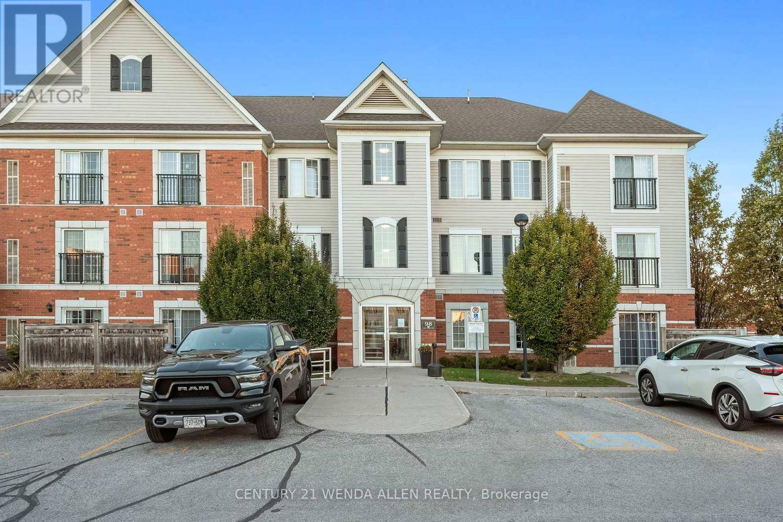 Clarington (bowmanville), ON L1C5N5,98 Aspen Spring DR ##309