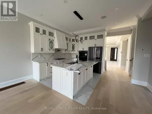 Toronto (clairlea-birchmount), ON M1N3K4,47 LILLINGTON AVENUE