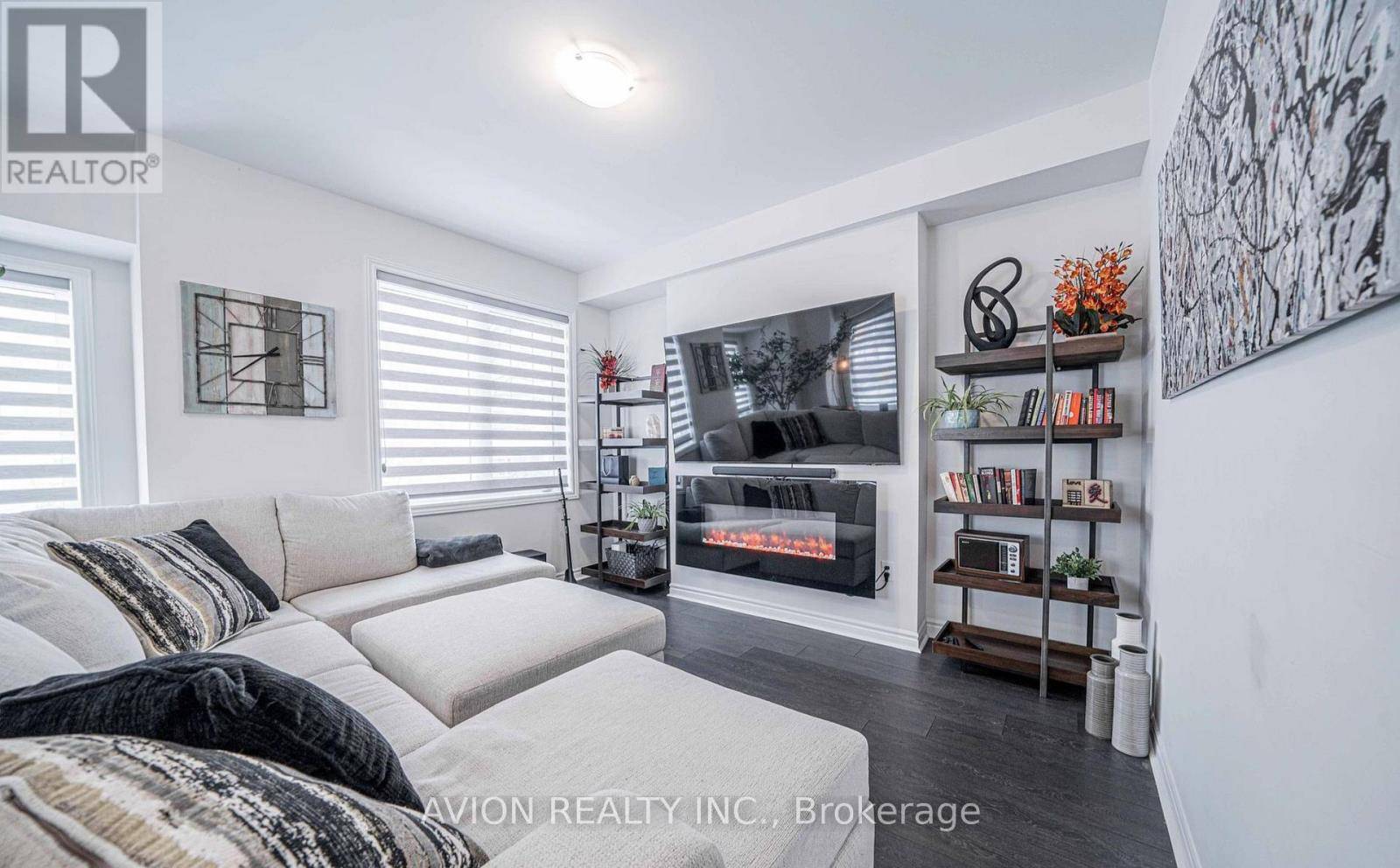 Oshawa (lakeview), ON L1J0E8,801 ATWATER PATH