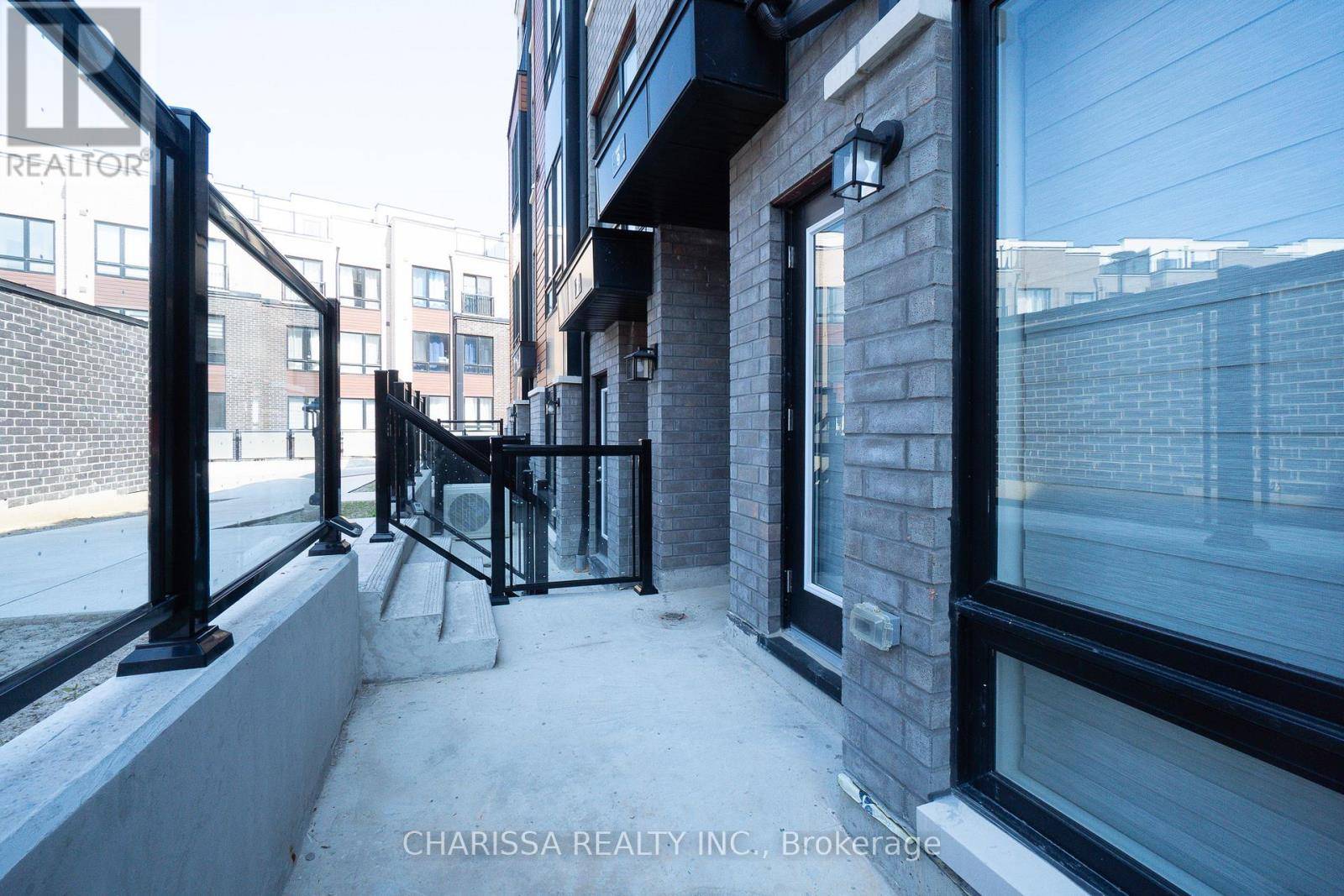 Toronto (malvern), ON M1J3Z4,30 Liben WAY #33