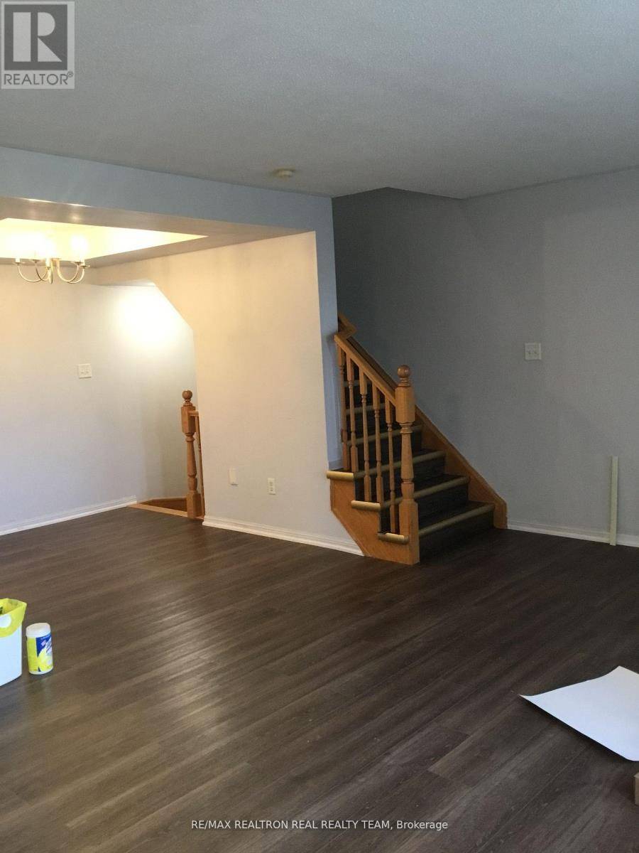 Toronto (rouge), ON M1B6H2,235 Rouge River DR #Unit A
