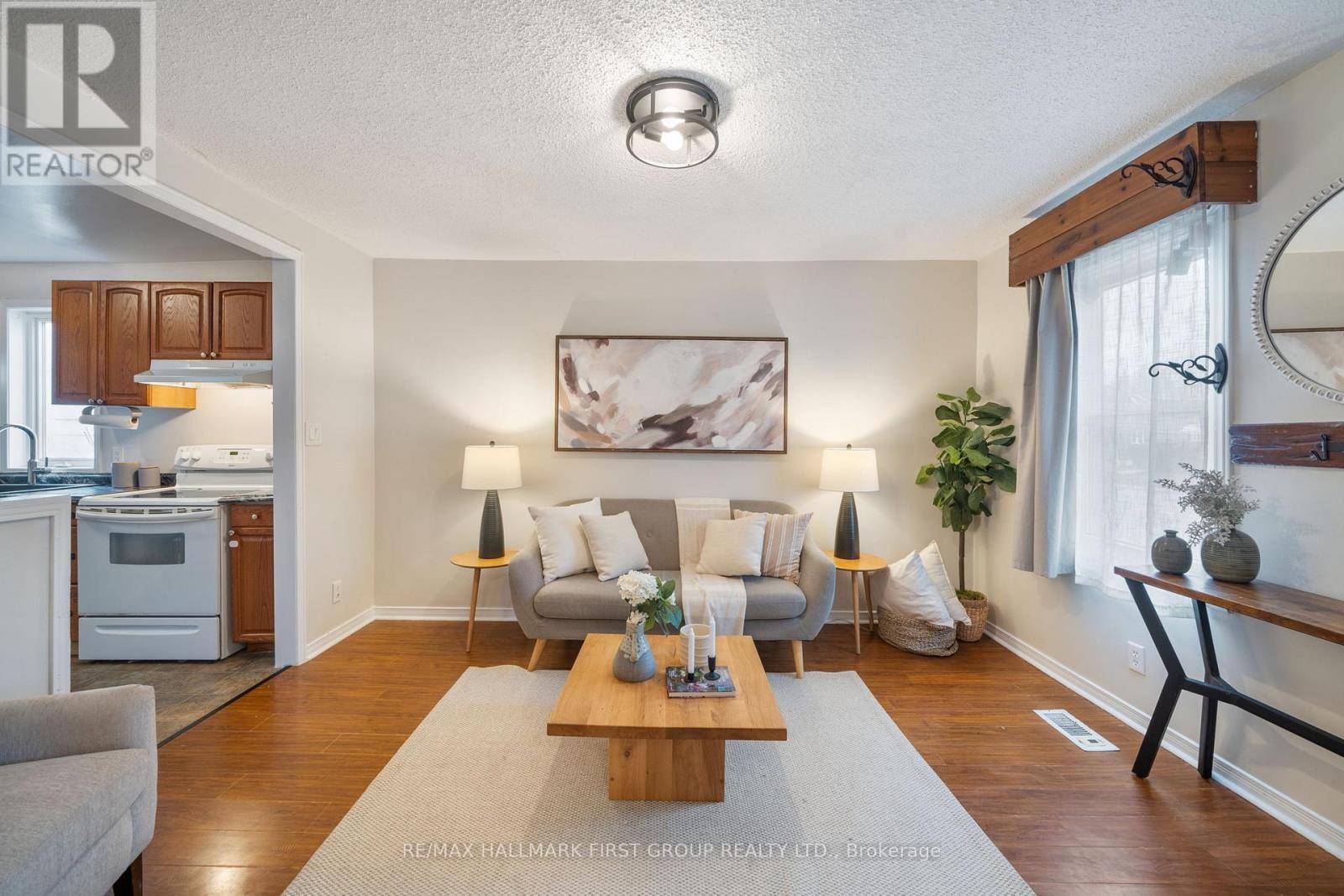 Oshawa (vanier), ON L1J4H4,283 PARK ROAD S