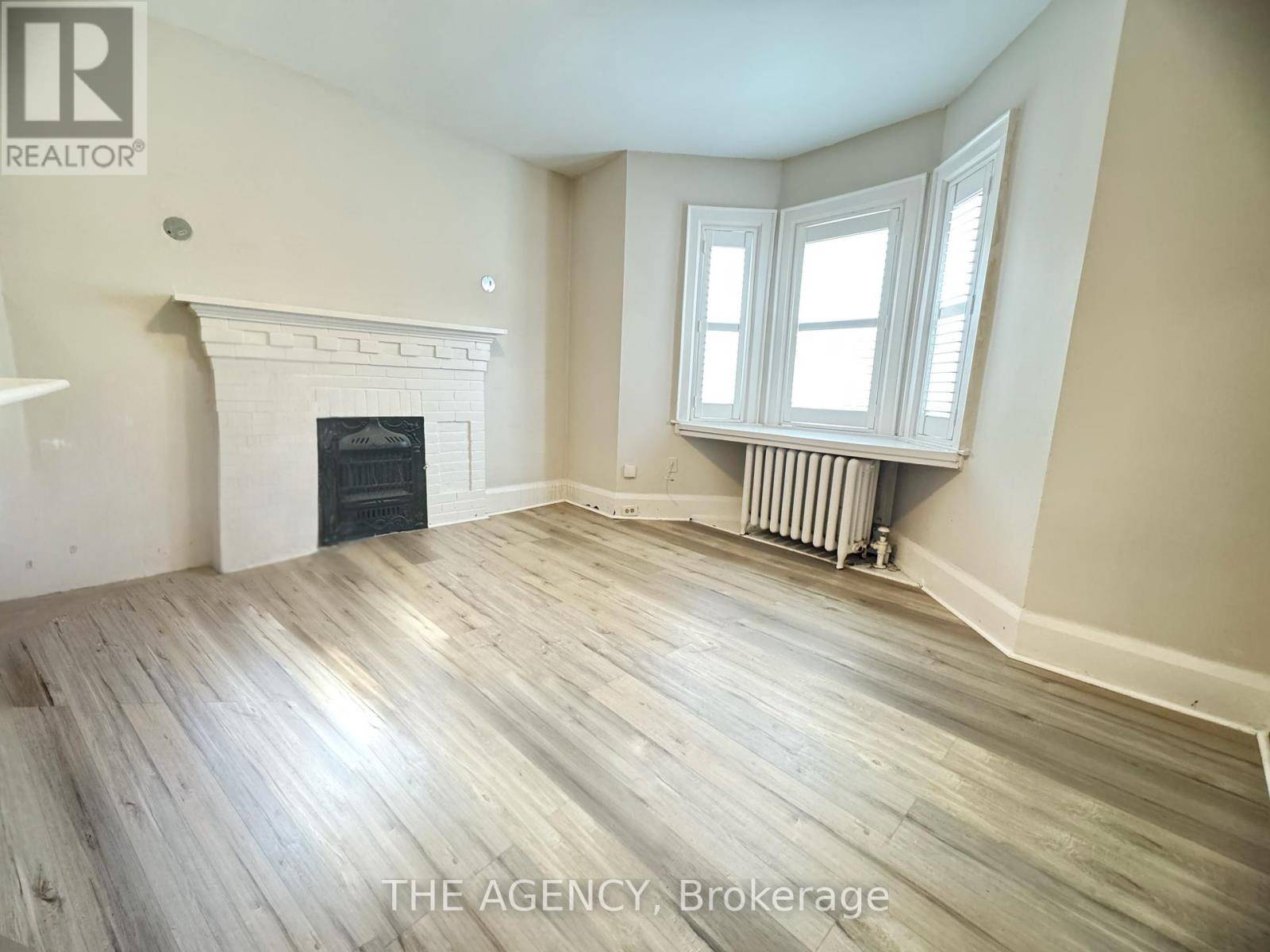 Toronto (playter Estates-danforth), ON M4K2R1,846 Broadview AVE #2