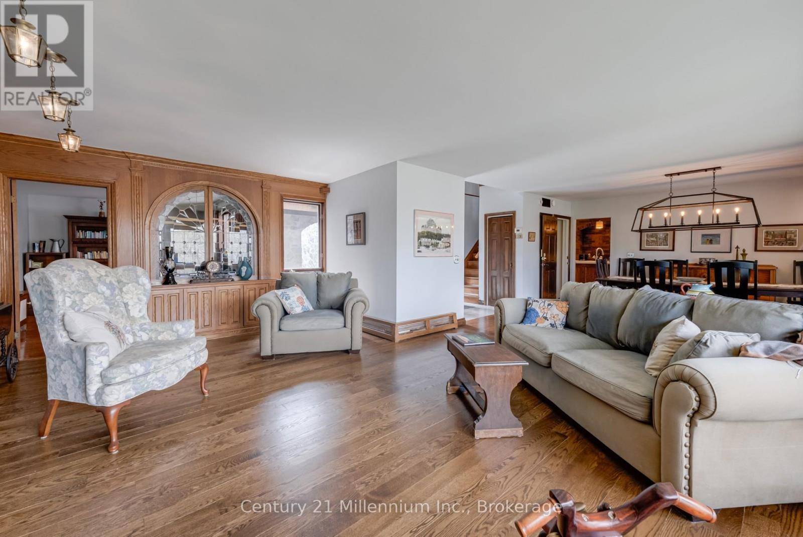Toronto (rouge), ON M1C2R6,300 TAYLOR ROAD
