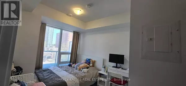 Toronto (agincourt South-malvern West), ON M1T0B9,2033 Kennedy RD #519