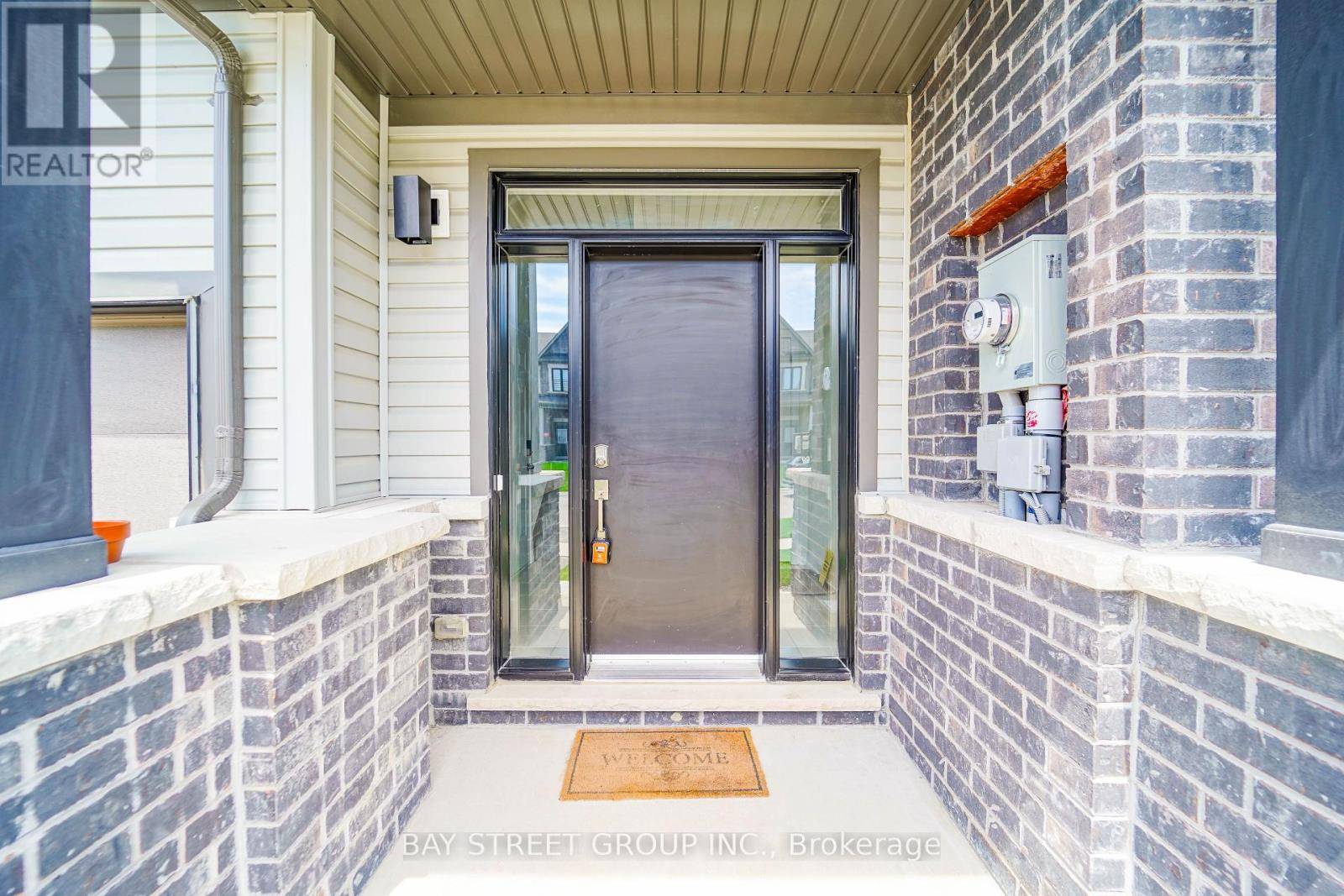 Oshawa (kedron), ON L1L0V4,1109 THOMPSON DRIVE