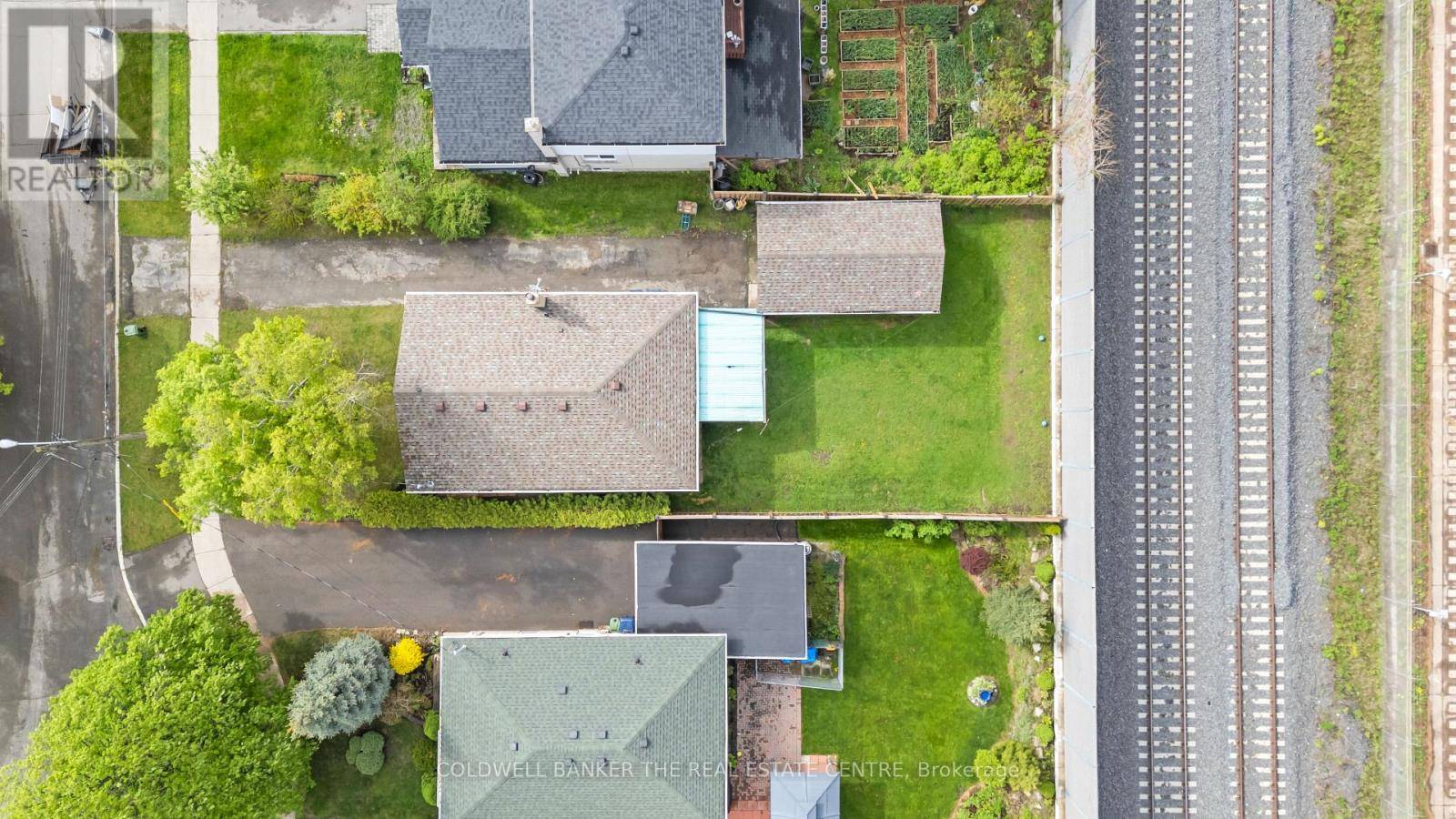 Toronto (eglinton East), ON M1K3W5,135 LORD ROBERTS DRIVE