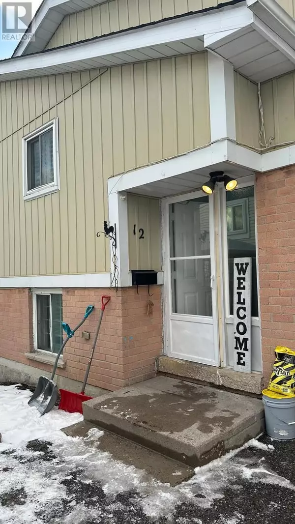 12 BUSHWOOD COURT S, Toronto (malvern), ON M1B2T1