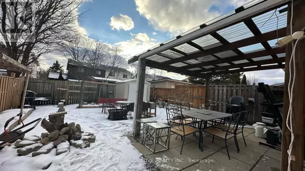 Toronto (malvern), ON M1B2T1,12 BUSHWOOD COURT S