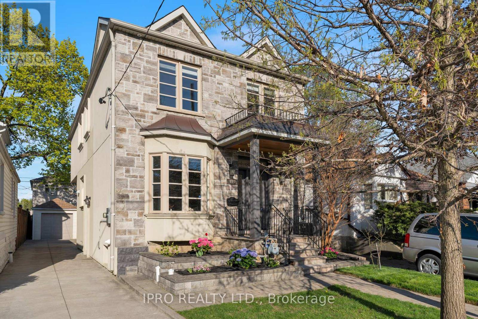 115 CADORNA AVENUE, Toronto (east York), ON M4J3X3