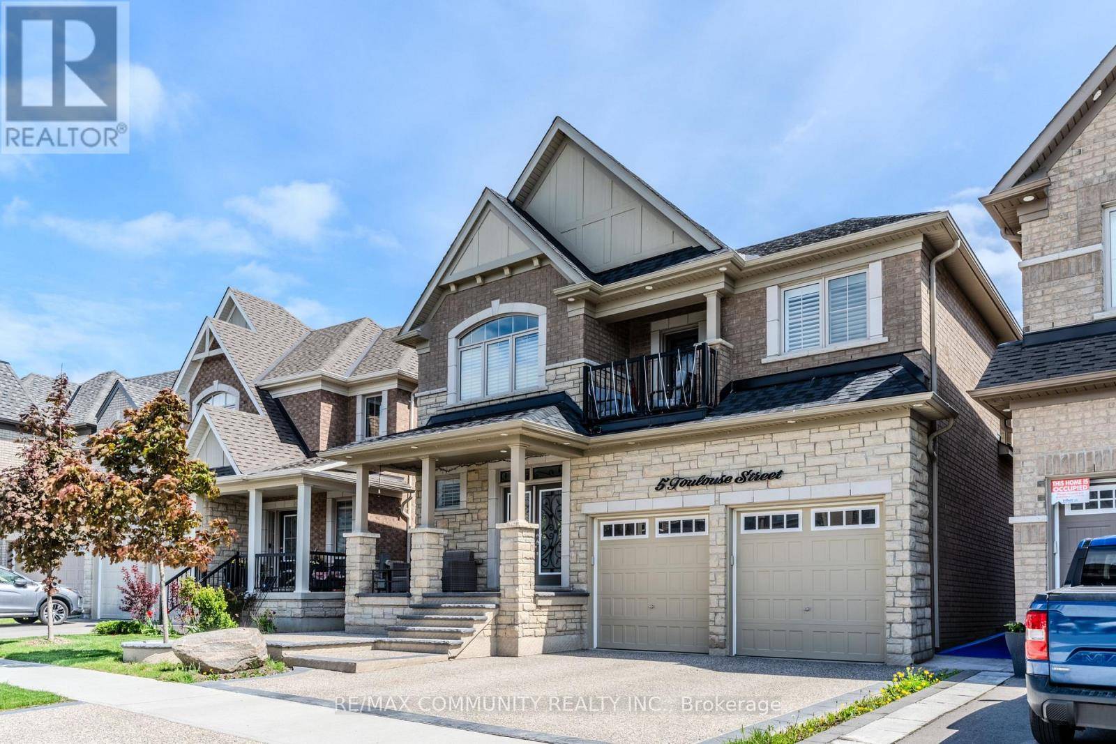 Whitby, ON L1P0J2,5 TOULOUSE STREET