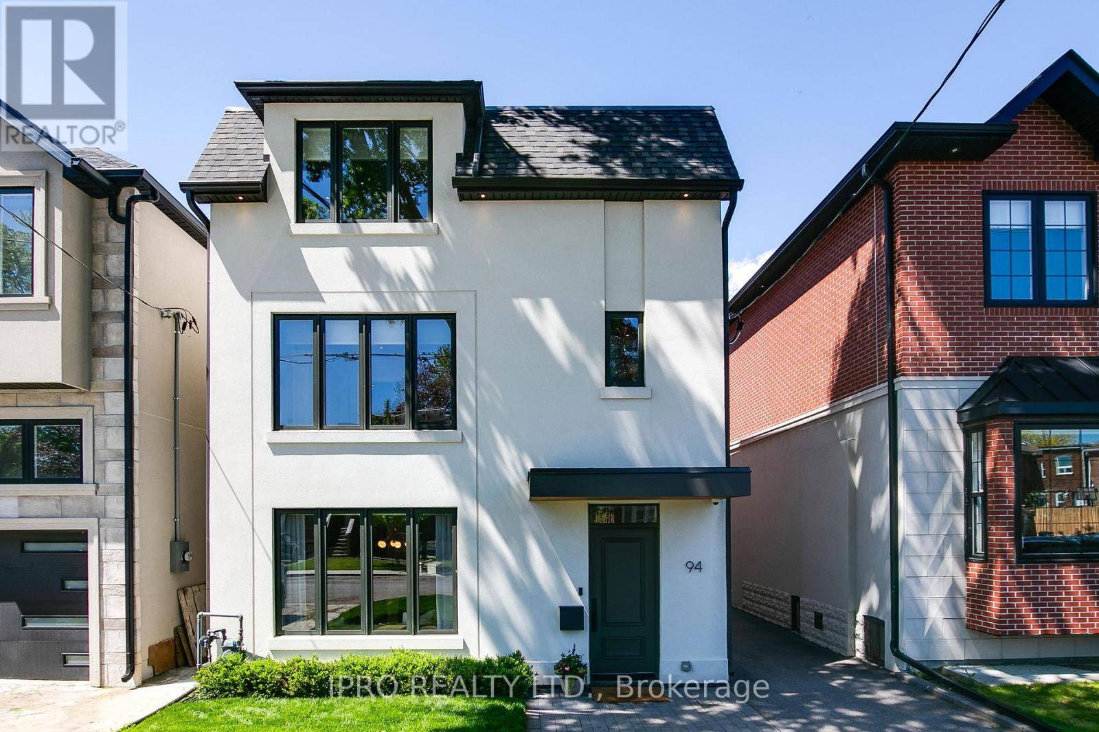 Toronto (danforth Village-east York), ON M4J2C3,94 KINGS PARK BOULEVARD