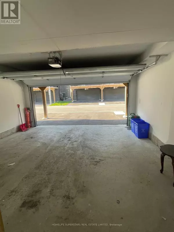 Oshawa (eastdale), ON L1K3E6,1363 Shankel RD #0057